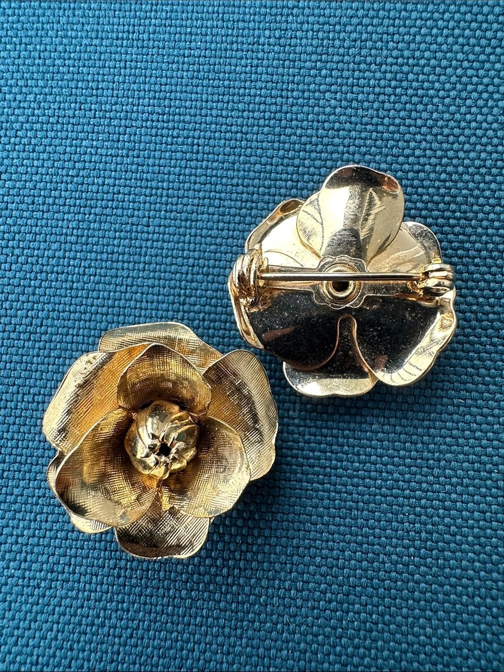 Brushed Gold tone Tiered figural flower Brooch set of two